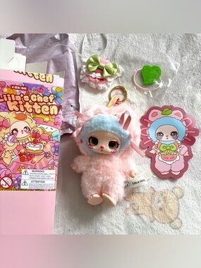 NEW LIILA TOYS Liila’s Chef Kitten Plush [OPENED] Blind Box - Peach Donut Design